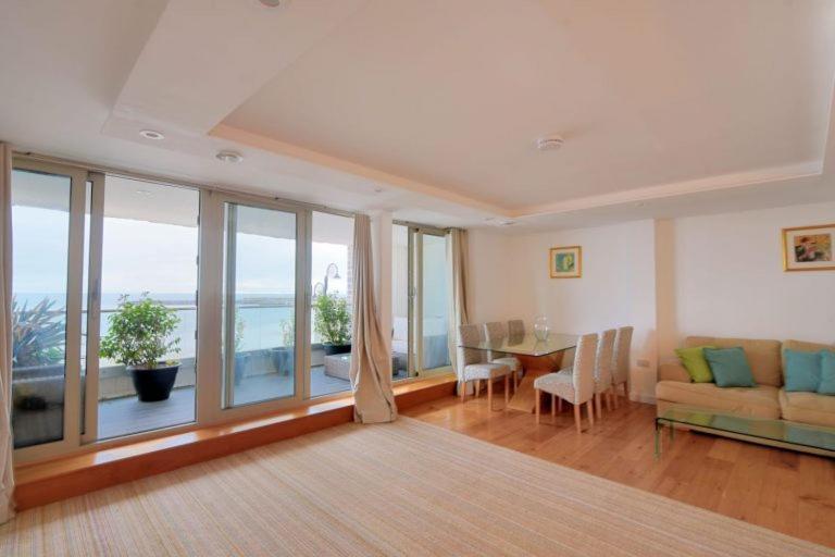Largigi Offering Two Amazing Panoramic Sea Front Apartments Lyme Regis Dış mekan fotoğraf